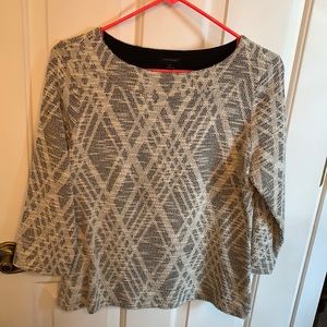 Ann Taylor black and off white Top, size M